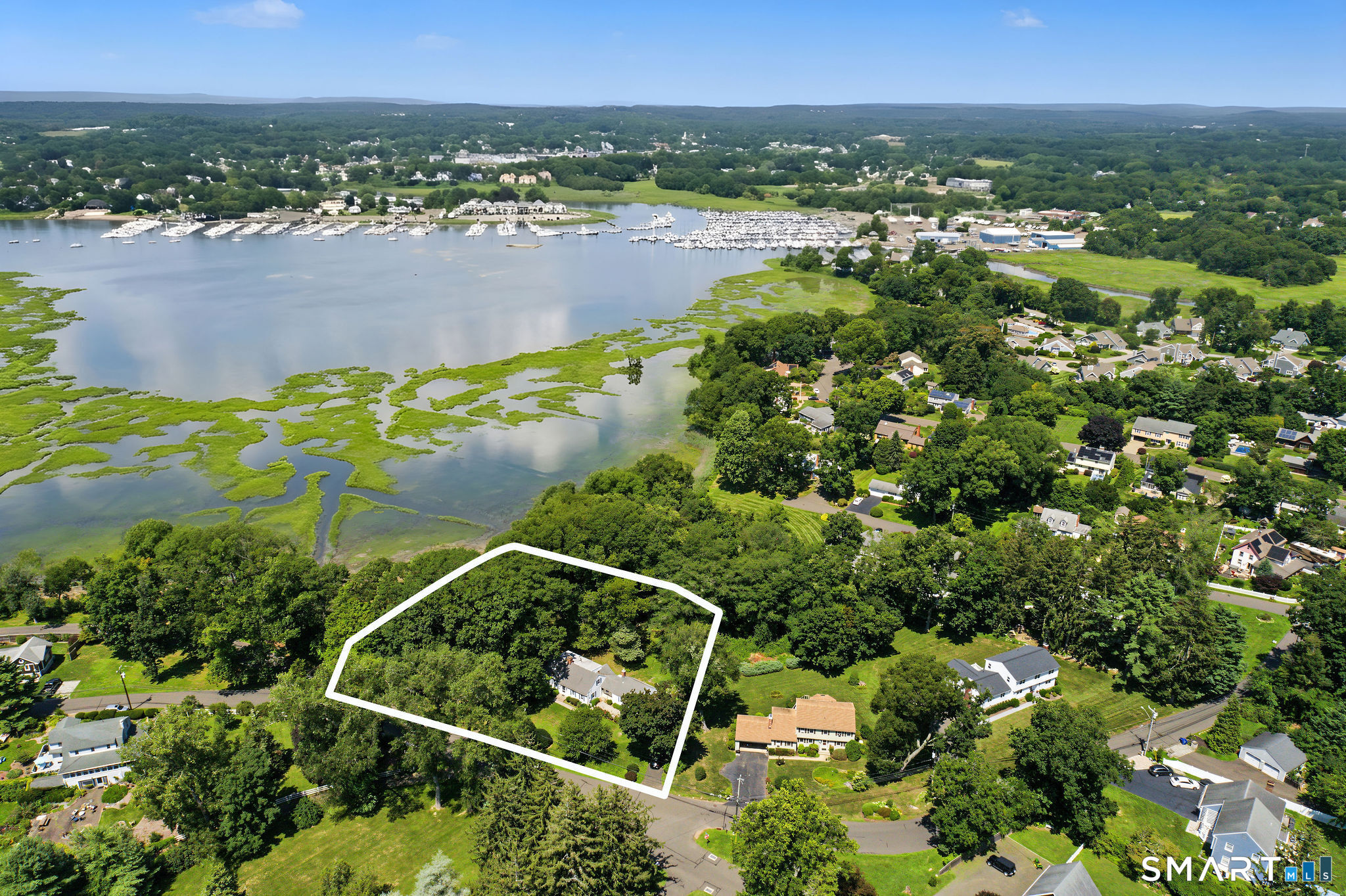 31 Pawson Road Branford CT 06405