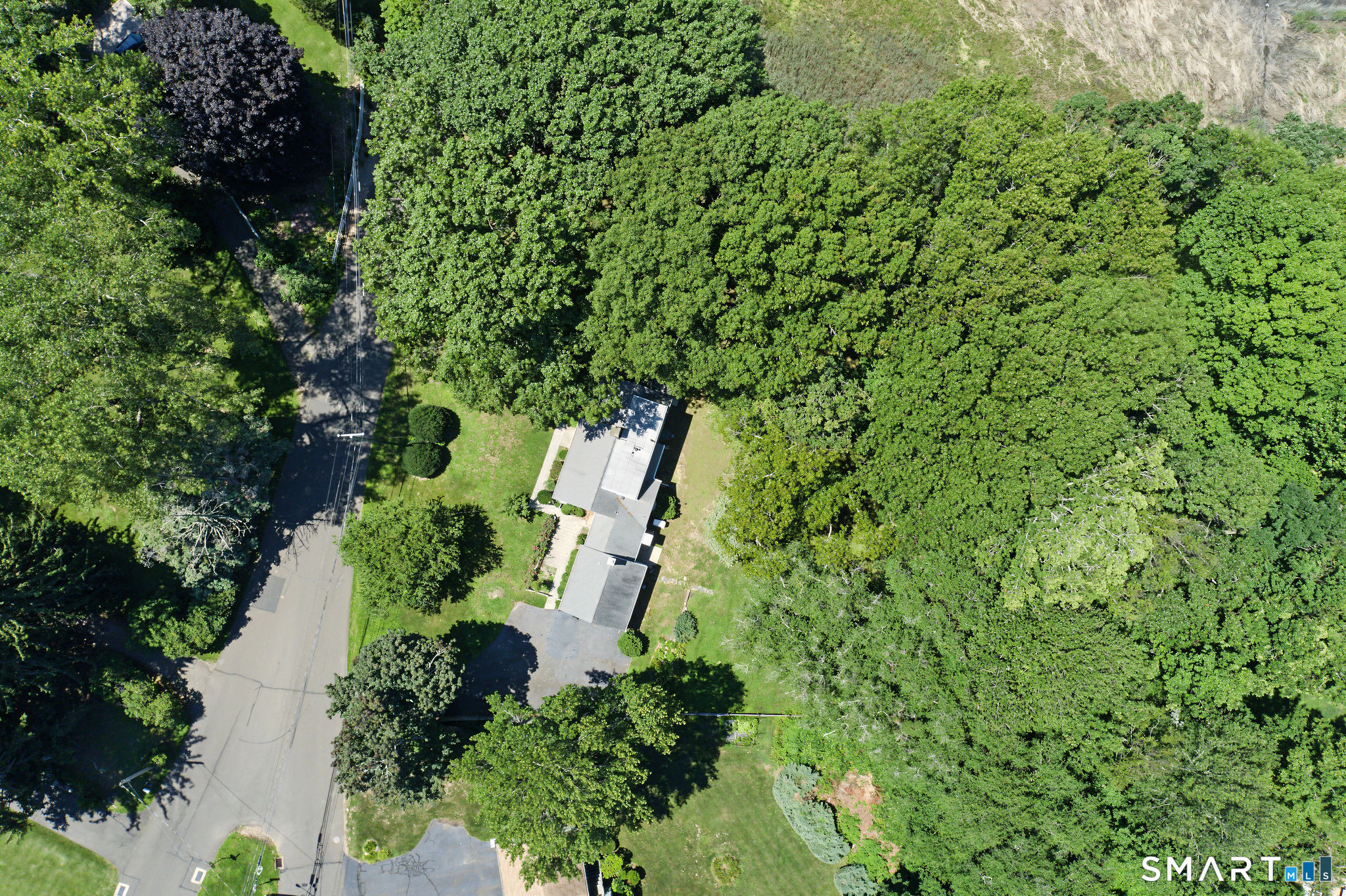 31 Pawson Road Branford CT 06405