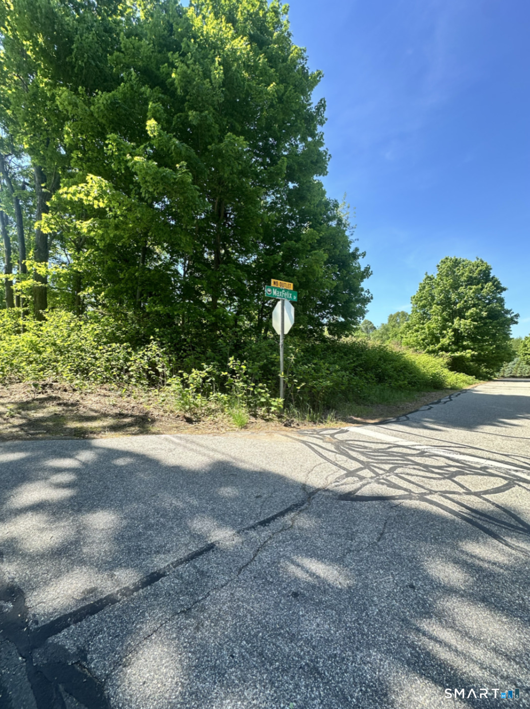 Maxfelix Drive Mansfield CT 06268