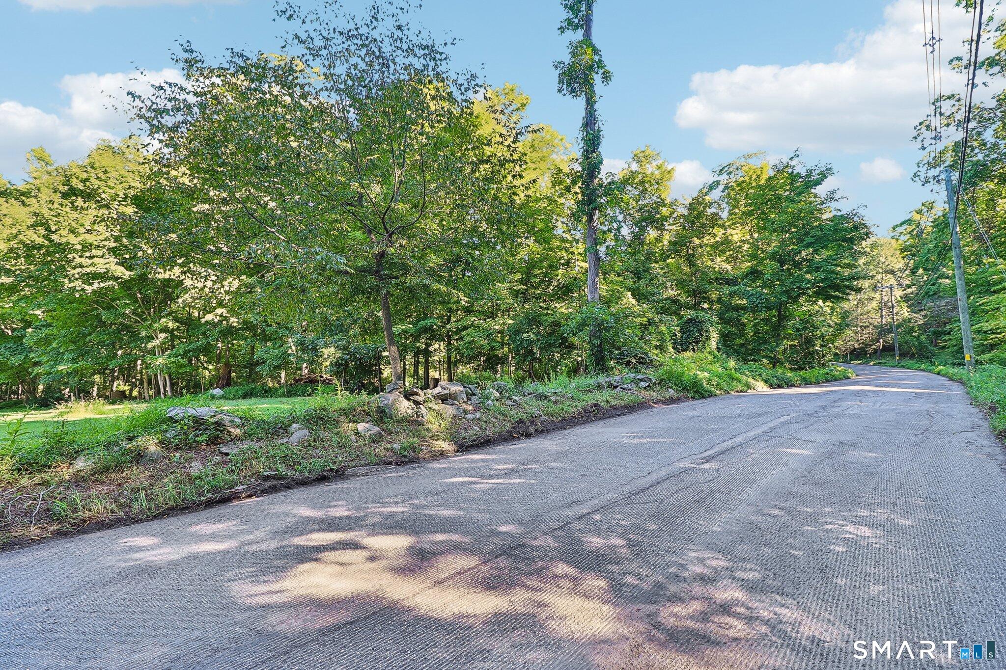 62 Coppermine Road Oxford CT 06478