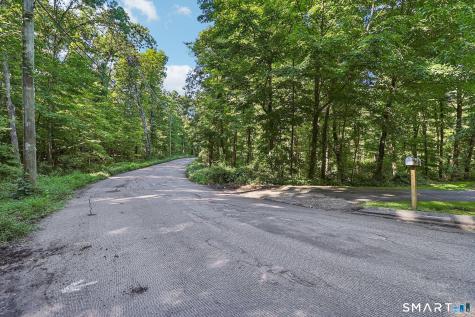 62 Coppermine Road Oxford CT 06478