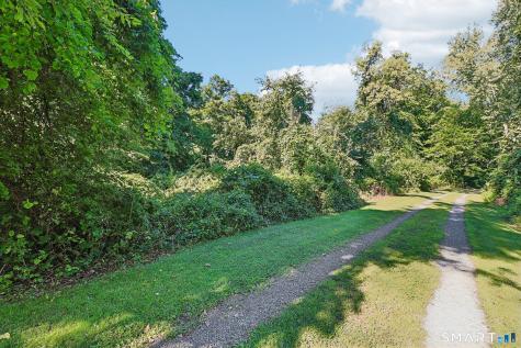62 Coppermine Road Oxford CT 06478