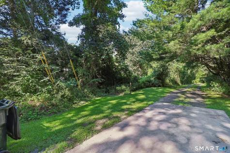 62 Coppermine Road Oxford CT 06478