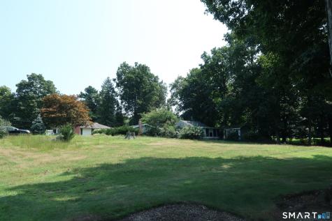 31 Middle Road Guilford CT 06437
