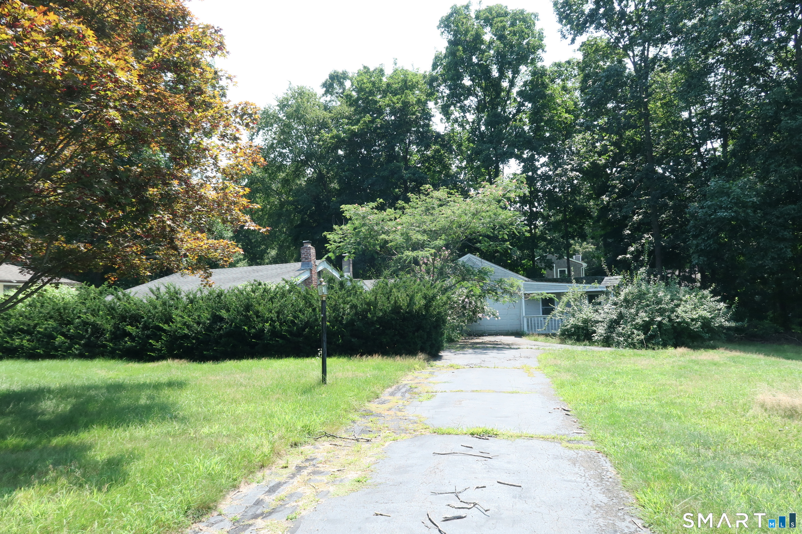 31 Middle Road Guilford CT 06437