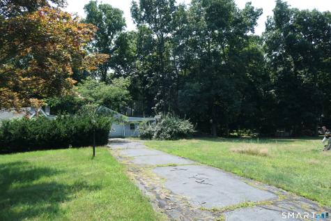 31 Middle Road Guilford CT 06437