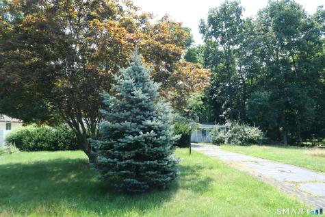 31 Middle Road Guilford CT 06437