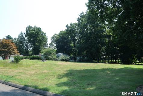 31 Middle Road Guilford CT 06437
