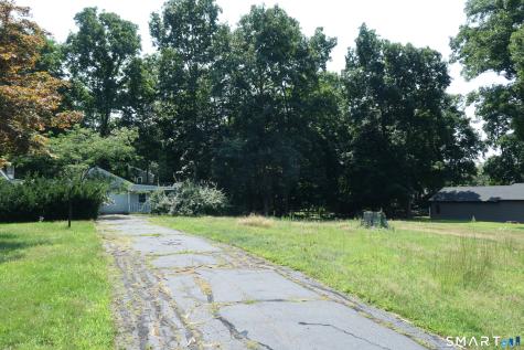 31 Middle Road Guilford CT 06437
