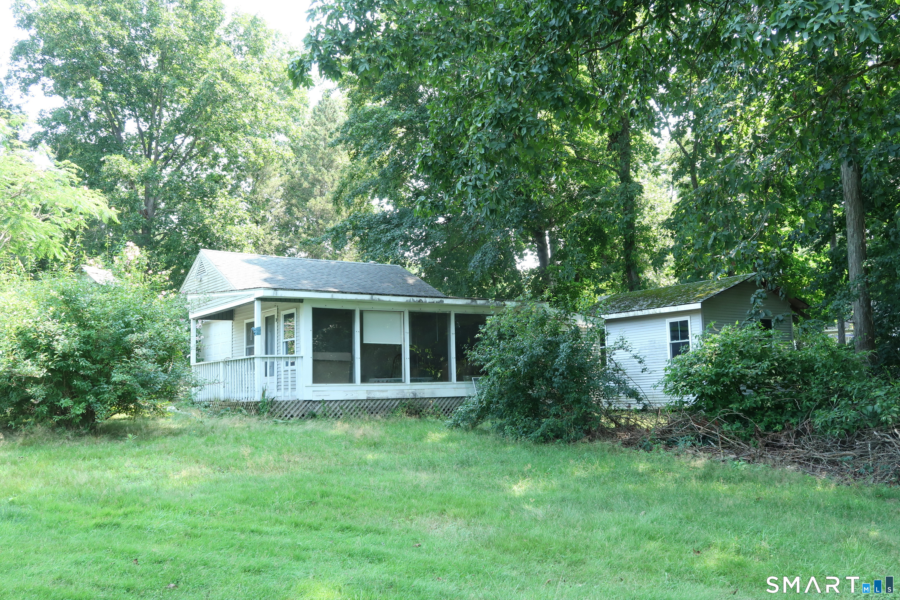 31 Middle Road Guilford CT 06437