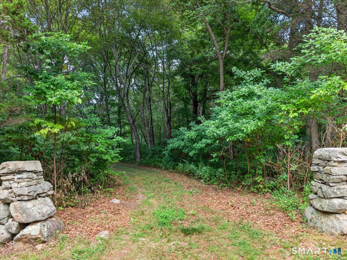 174 Montauk Avenue Stonington CT 06378