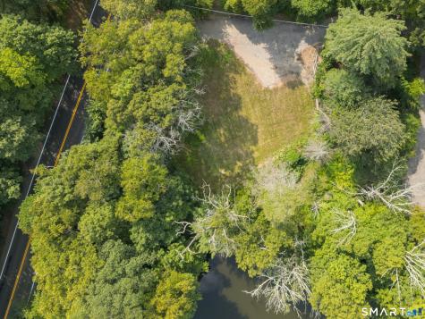 556 Simsbury Road Bloomfield CT 06002