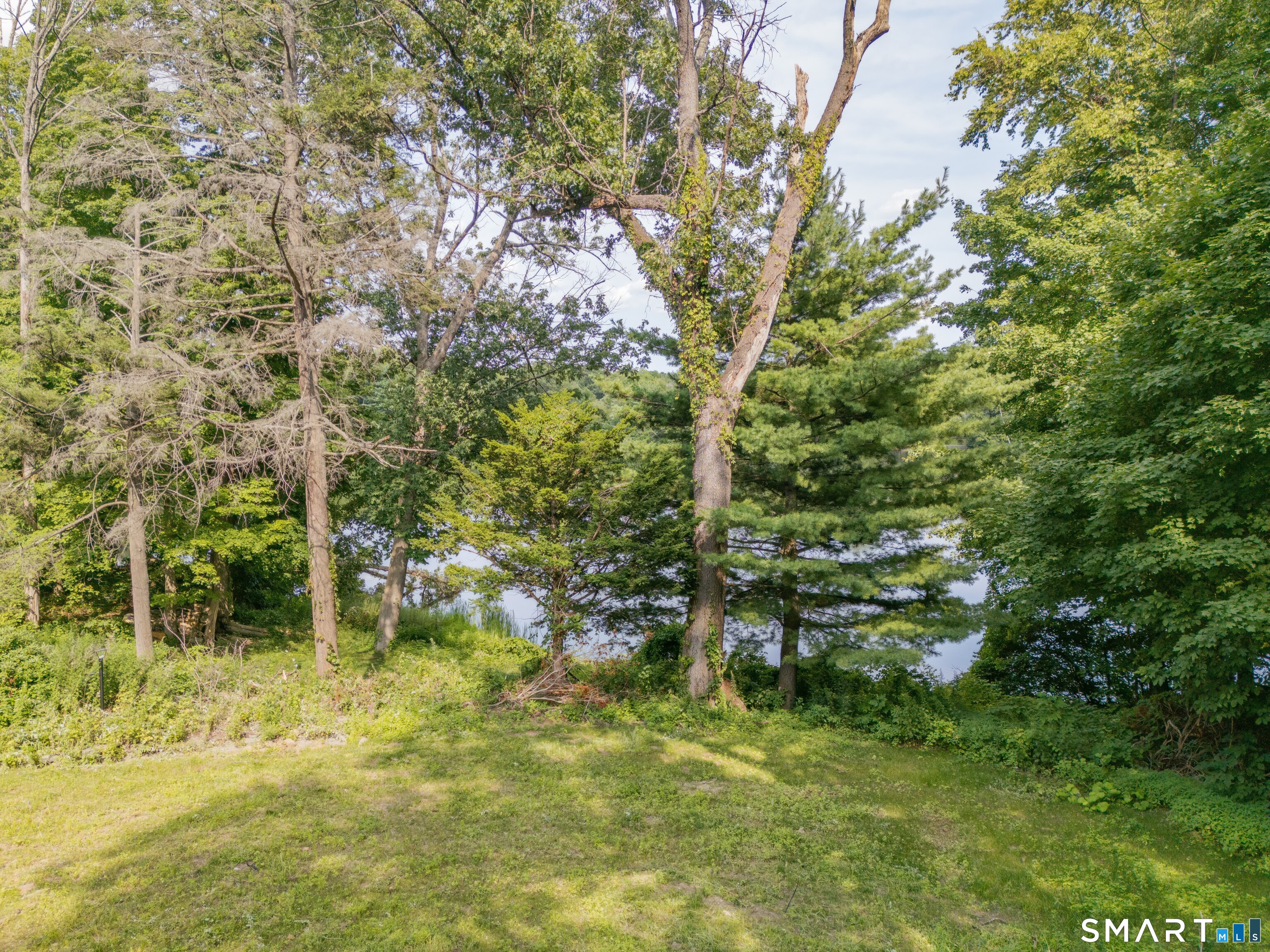 556 Simsbury Road Bloomfield CT 06002