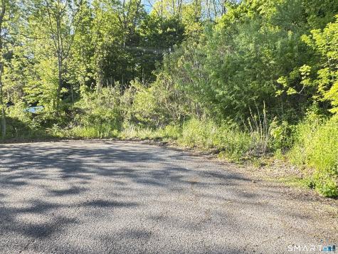 15 Clayton Court New Britain CT 06053