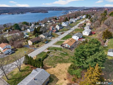 322 Virgo Drive Groton CT 06340