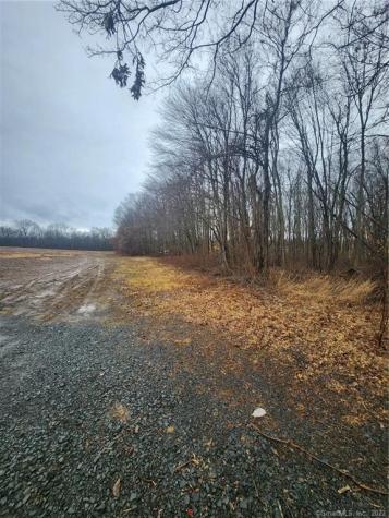 01 South Grand Suffield CT 06026
