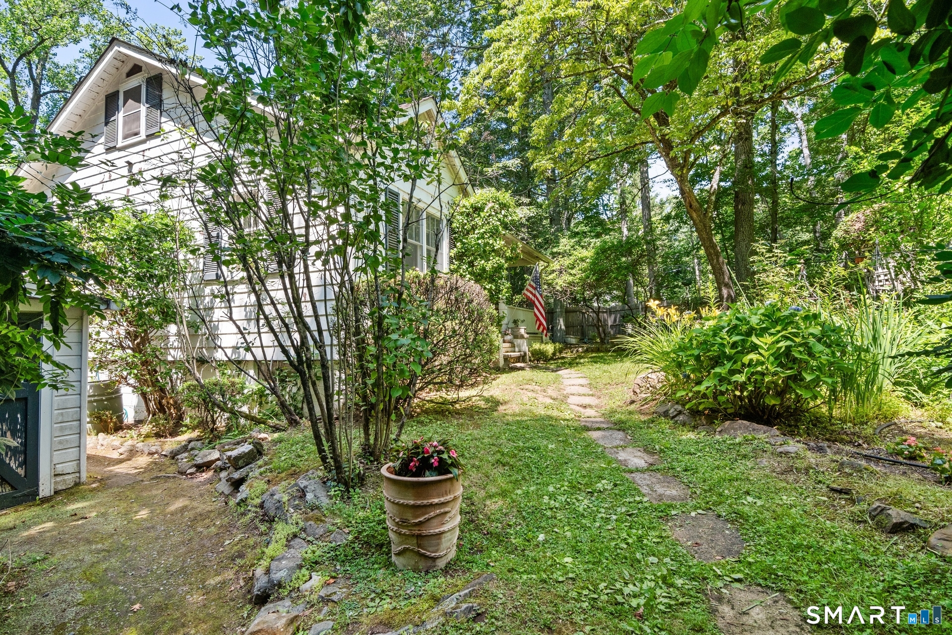 158 Spring Water Lane New Canaan CT 06840