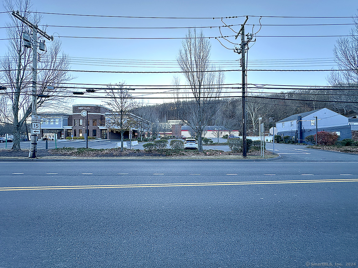 204 Amity Road Woodbridge CT 06525