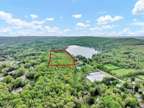 Baileyville Road Middlefield CT 06455
