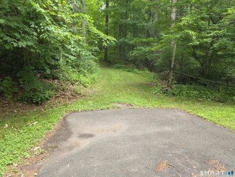 West Lake Avenue Guilford CT 06437