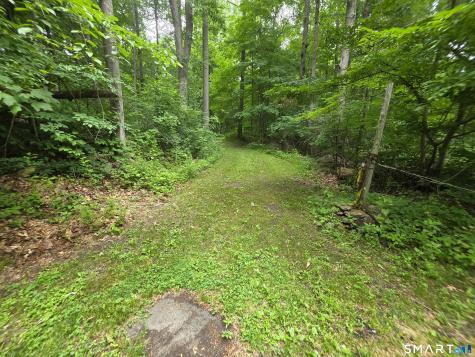 West Lake Avenue Guilford CT 06437
