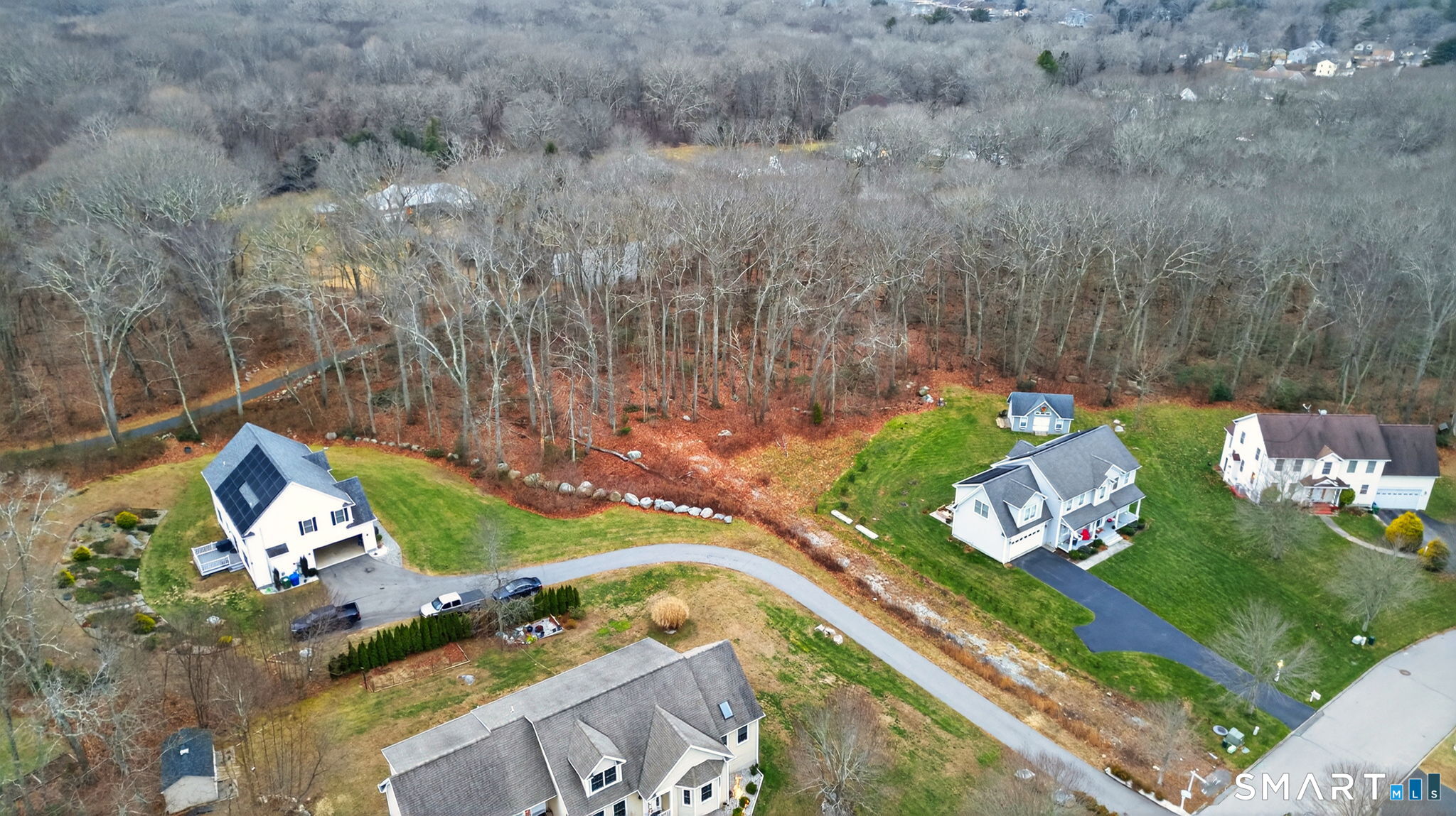 9 Arrowhead Trail Waterford CT 06385