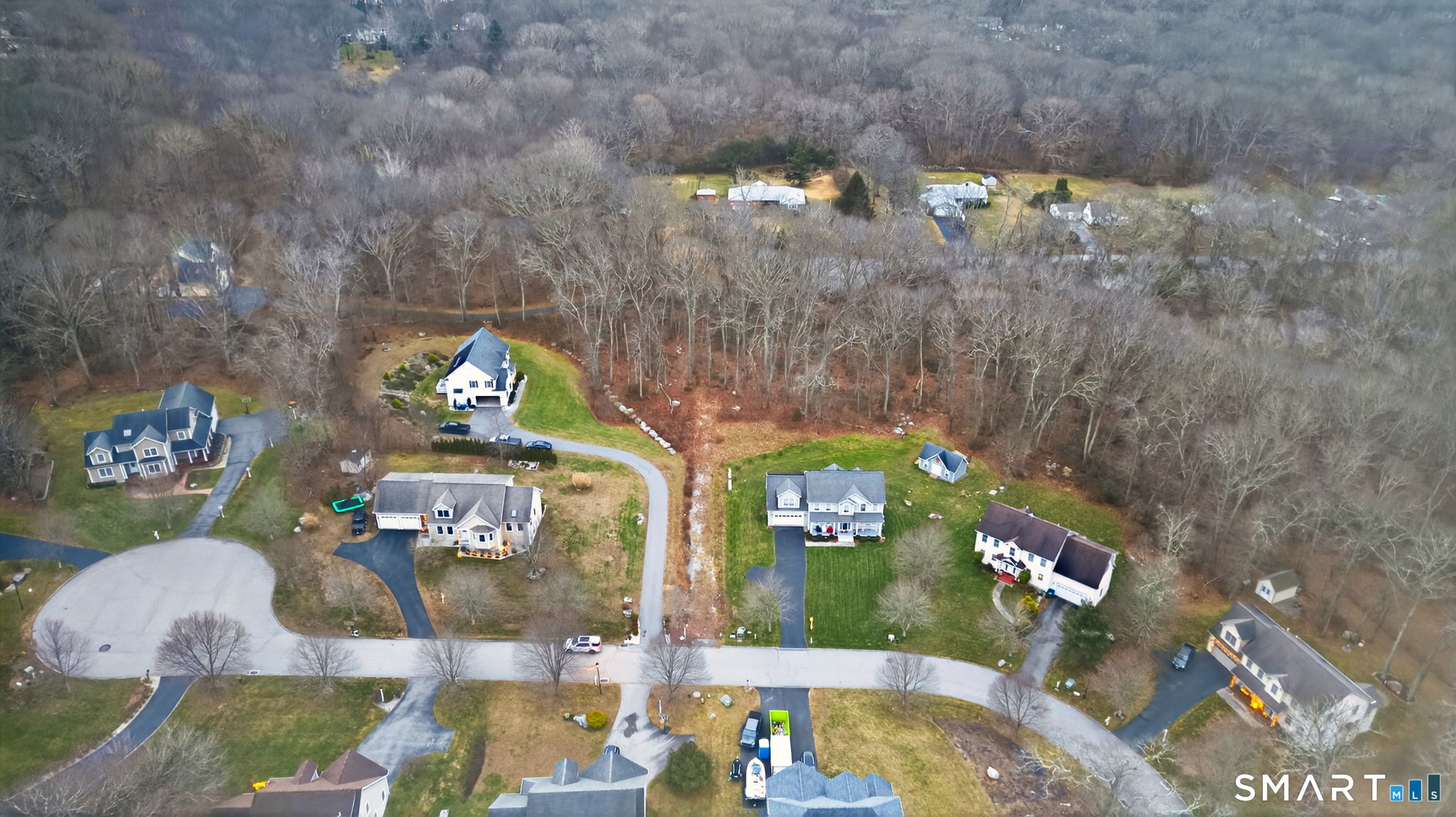 9 Arrowhead Trail Waterford CT 06385