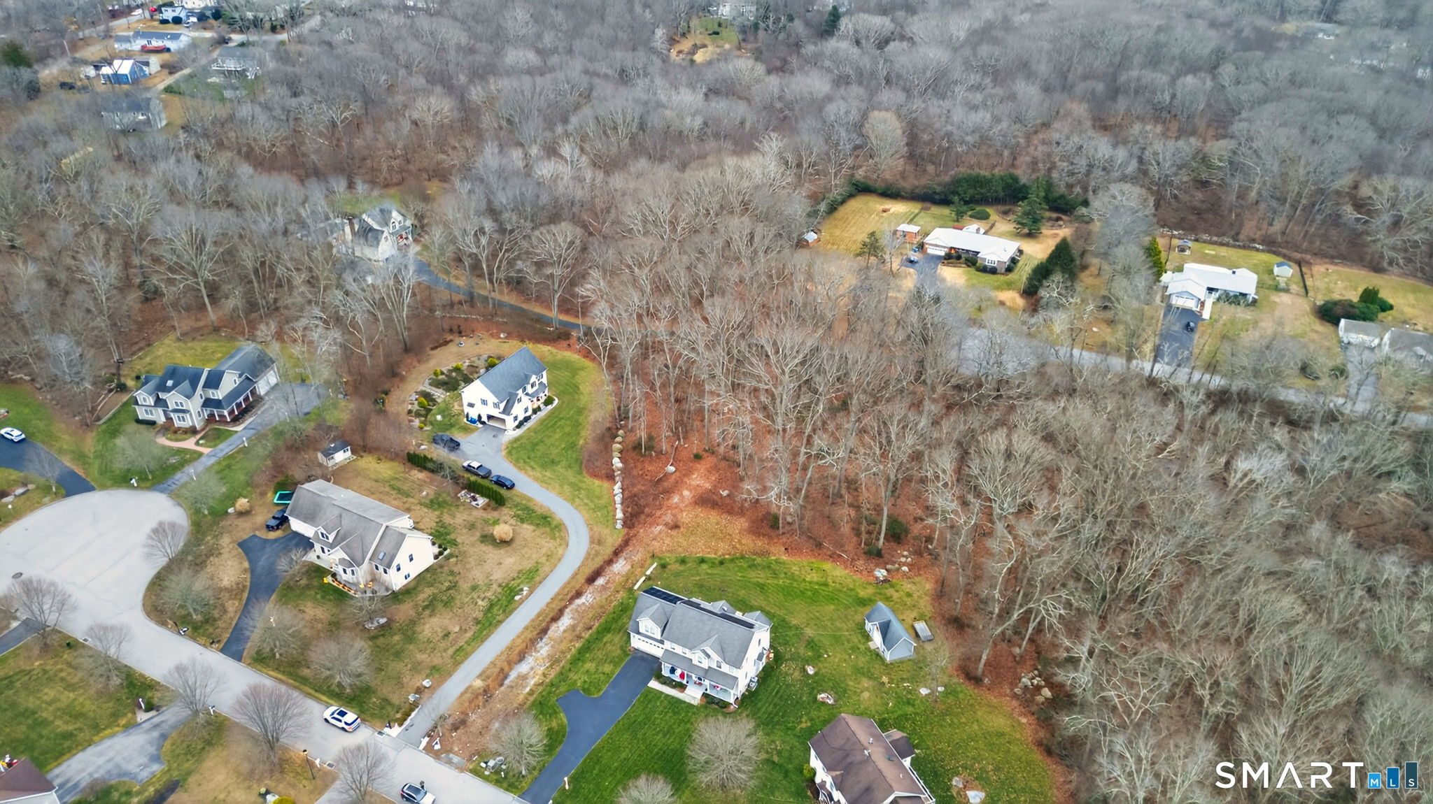 9 Arrowhead Trail Waterford CT 06385