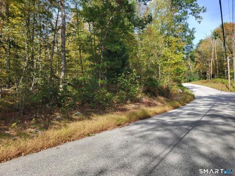 305 Tripp Hollow Road Brooklyn CT 06234