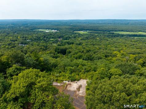 529 Deercliff Road Avon CT 06001