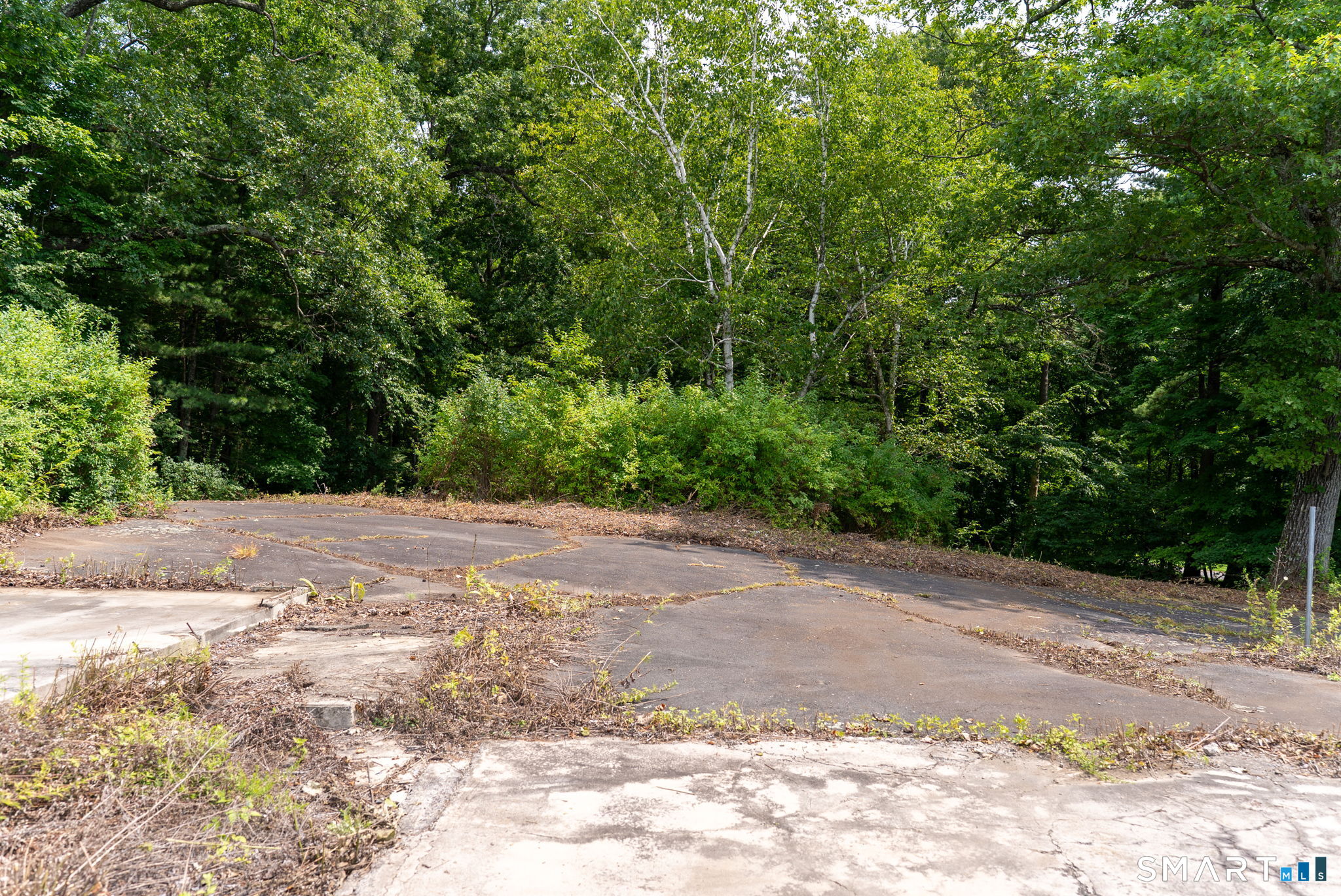 529 Deercliff Road Avon CT 06001