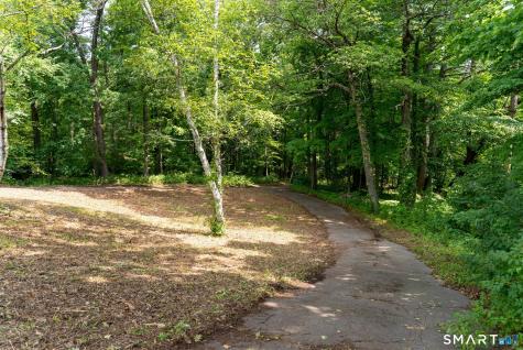 529 Deercliff Road Avon CT 06001