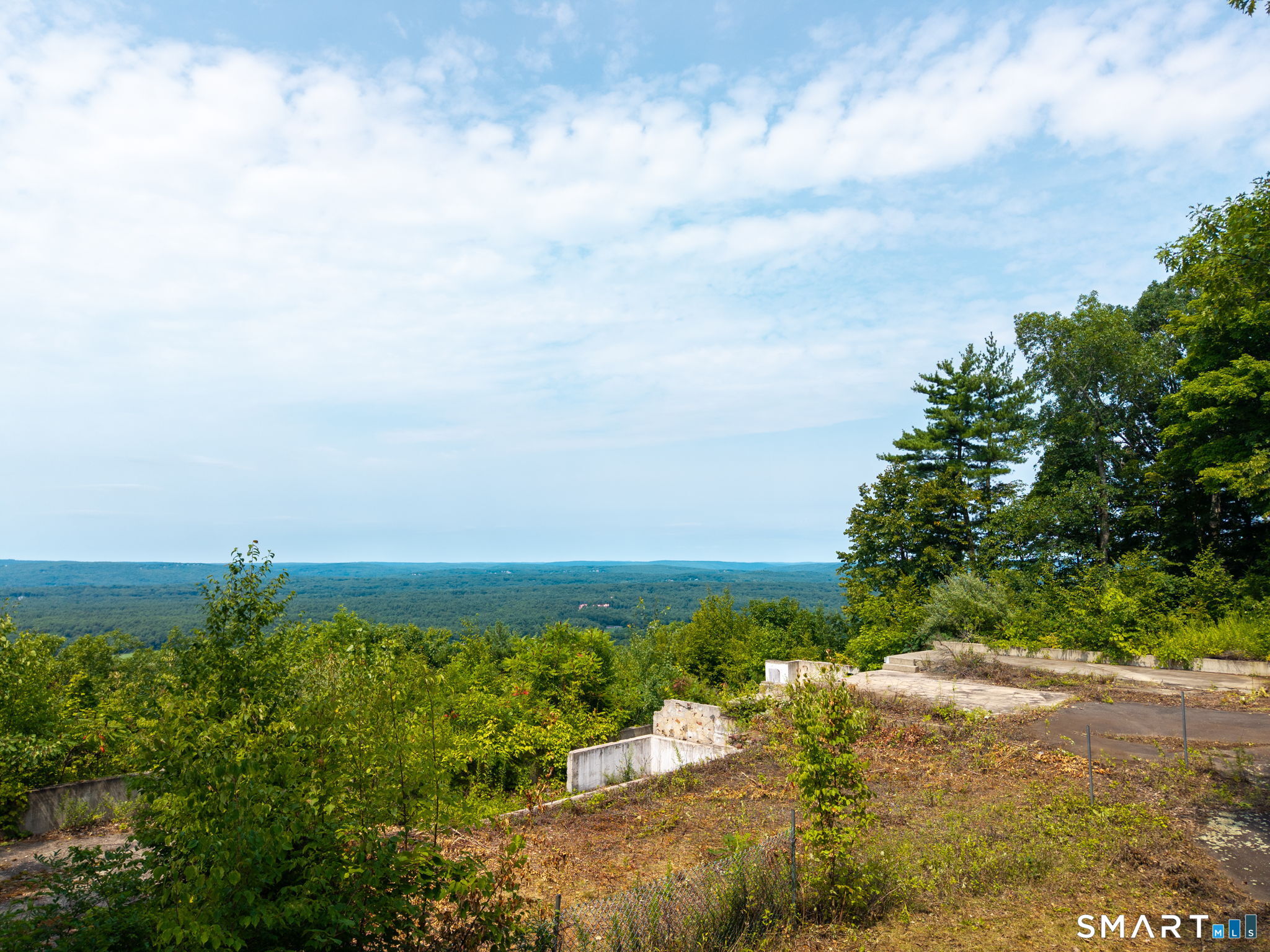 529 Deercliff Road Avon CT 06001