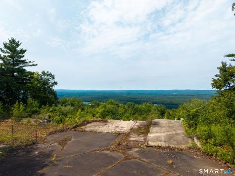 529 Deercliff Road Avon CT 06001