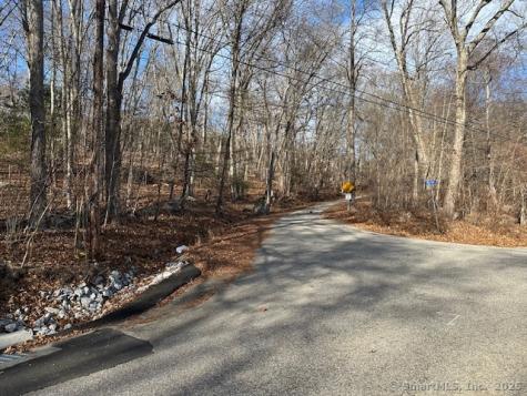 282-318R Old Canterbury Turnpike Norwich CT 06360