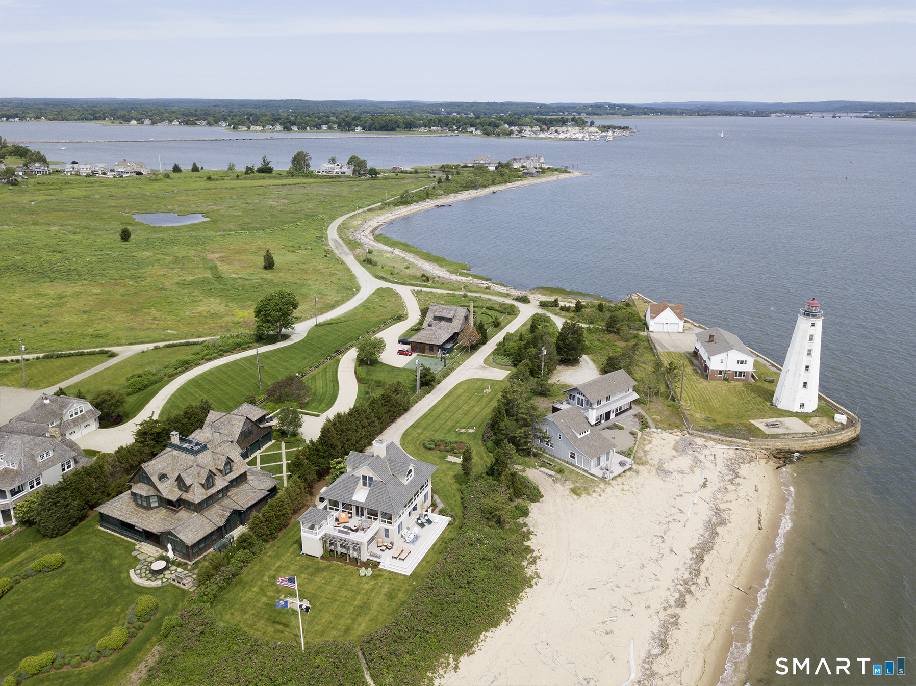 101-A Sequassen Avenue Old Saybrook CT 06475