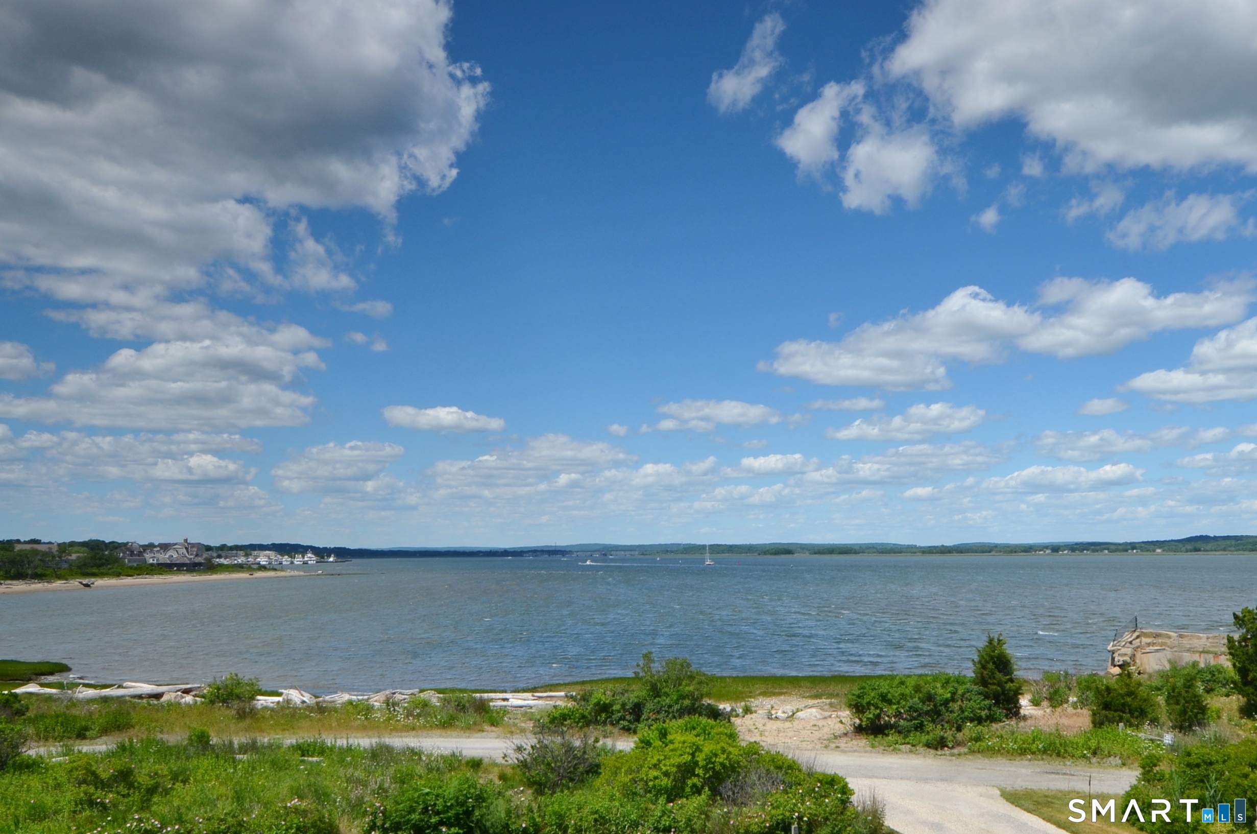 101-A Sequassen Avenue Old Saybrook CT 06475