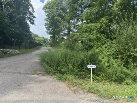 14 Barnes Road Stonington CT 06378
