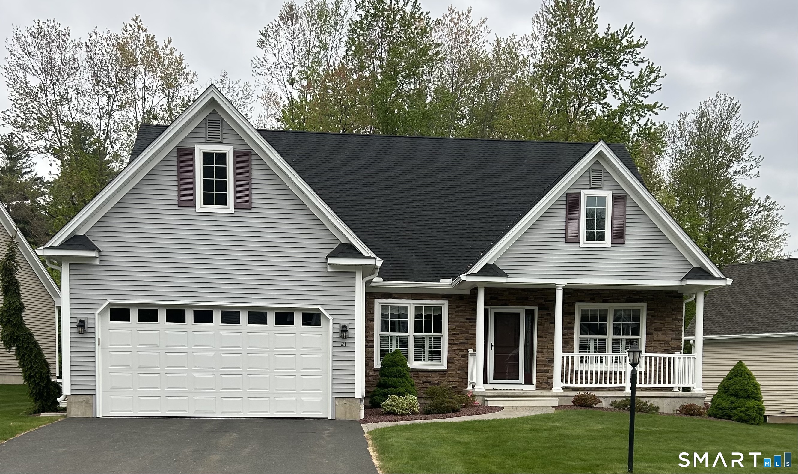 27 Booth Road Enfield CT 06082