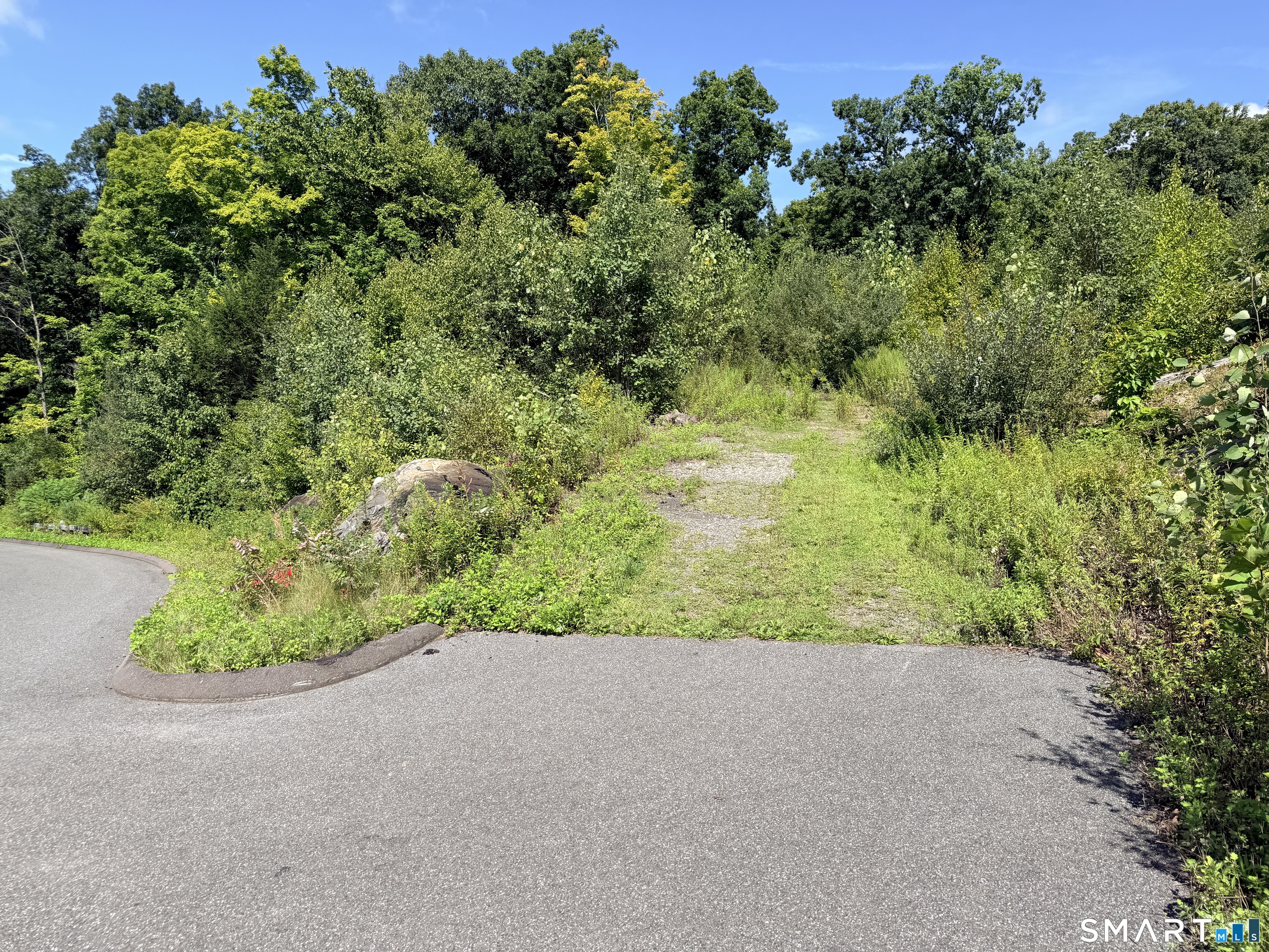 333 Kuhne Road Southbury CT 06488