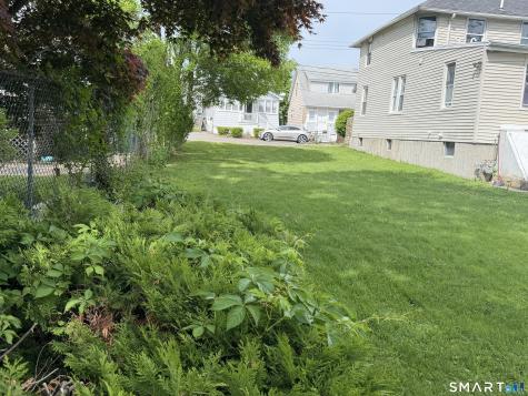 30 Arlington Street West Haven CT 06516