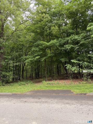 8 Sugar Maple Lane New Fairfield CT 06812