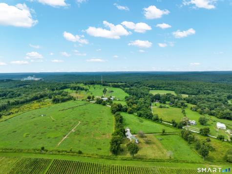 135 Wintechog Hill Road North Stonington CT 06359