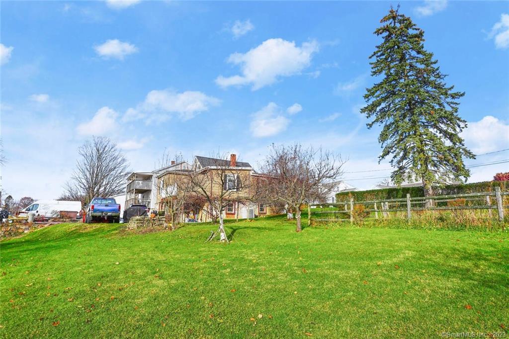 22 Grove Street Danbury CT 06810