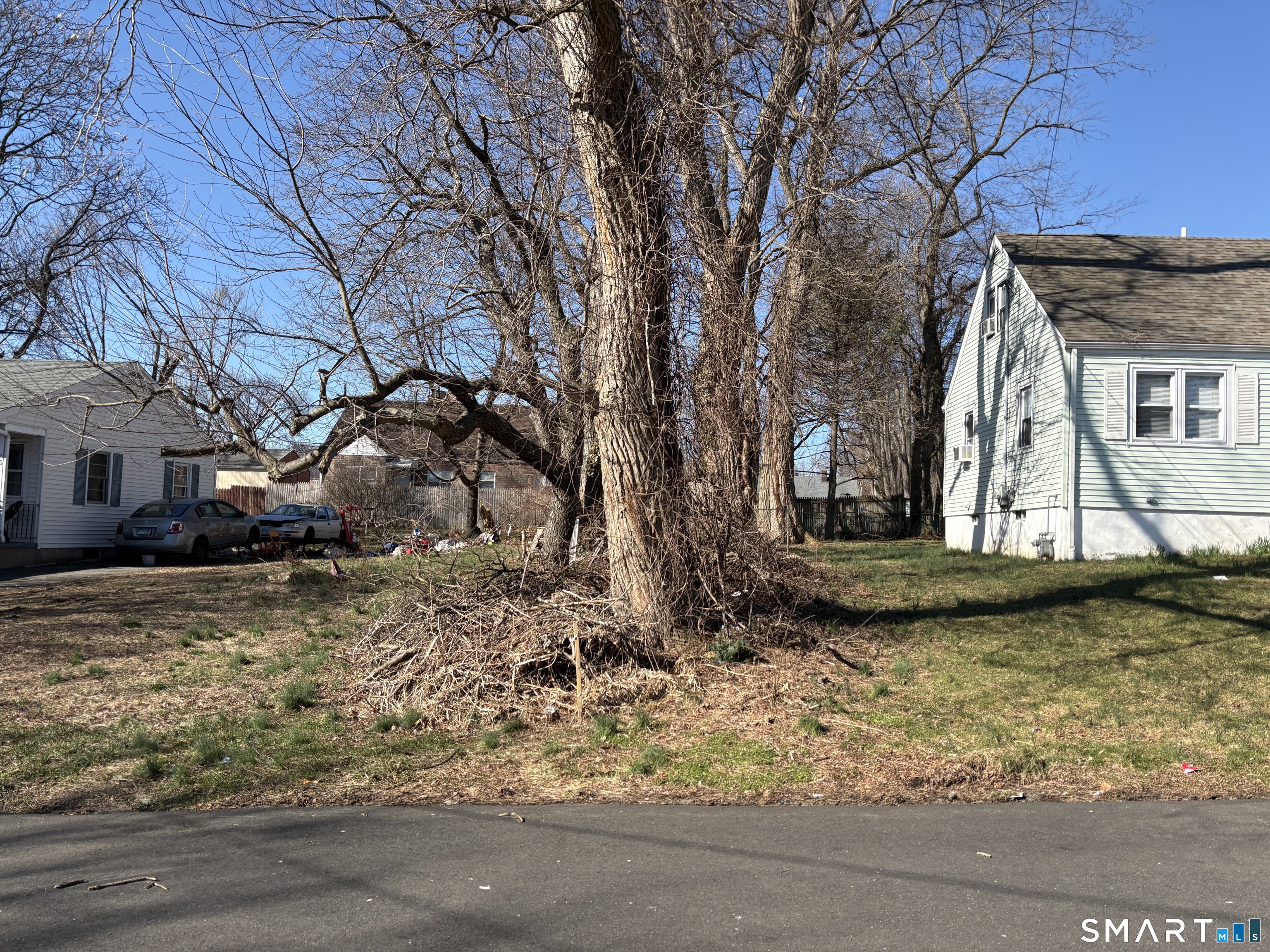 11 Myron Avenue Bridgeport CT 06606