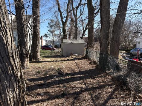 11 Myron Avenue Bridgeport CT 06606