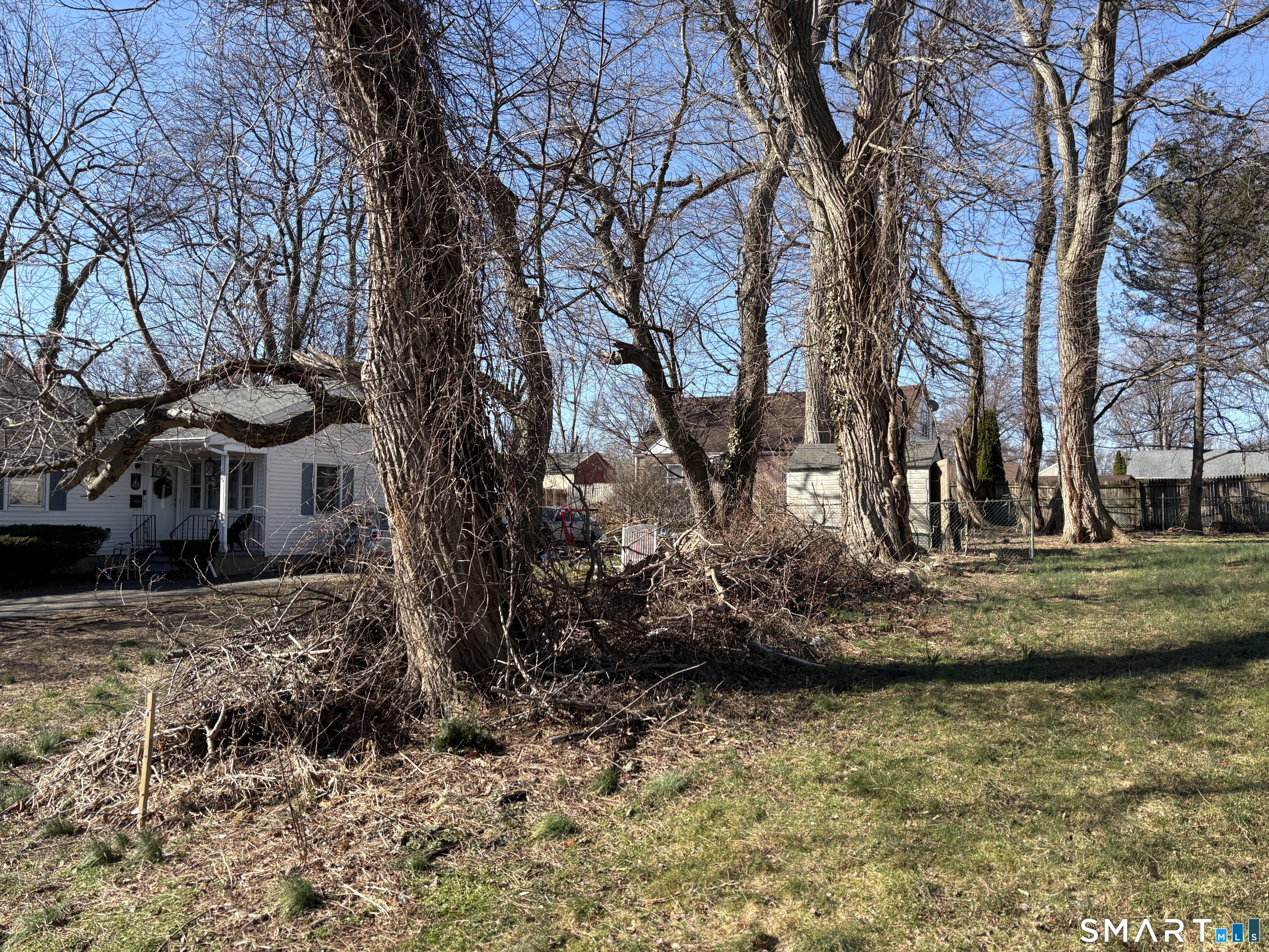 11 Myron Avenue Bridgeport CT 06606