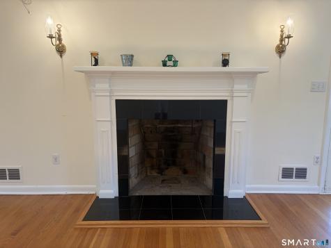 1827 Marion Road Cheshire CT 06410