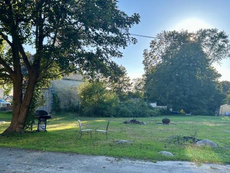 25 Menghi Street New London CT 06320