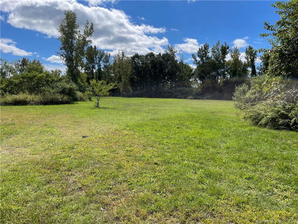 71 Leonardo Drive North Haven CT 06473